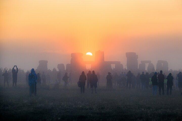 Stonehenge Summer Solstice Tour from London: Sunset or Sunrise Viewing