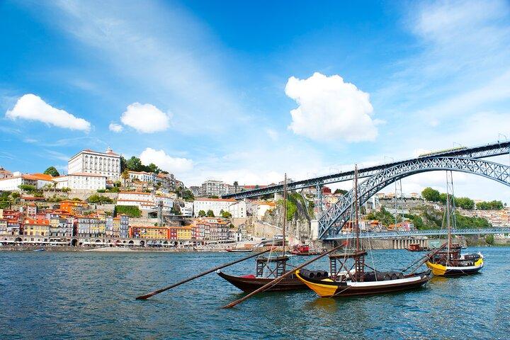 Lisbon to Porto Private Transfer with Optional Stops
