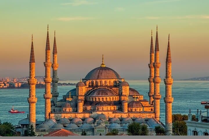 Best Istanbul tour with private guide by skipping ticket line