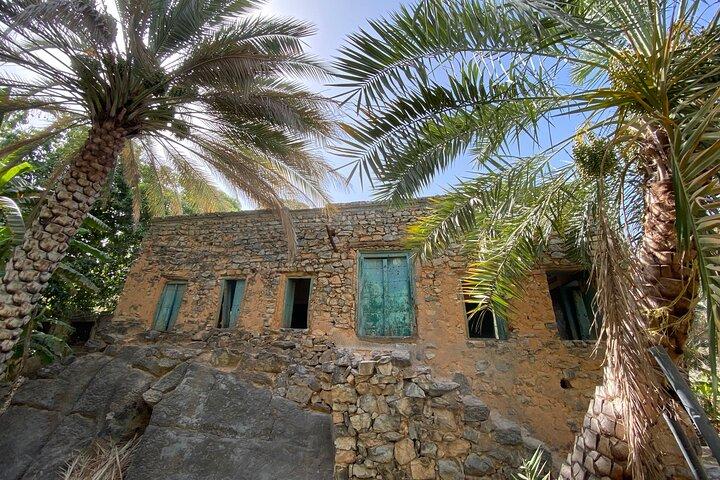 Heldags privat tur i Wakan Village fra Muscat