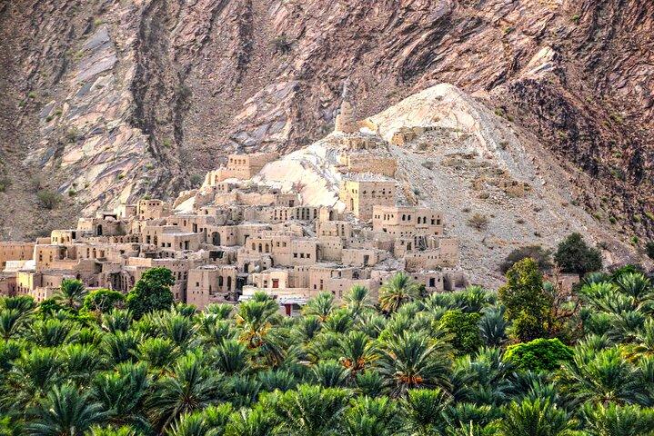 Heldags privat tur i Wakan Village fra Muscat