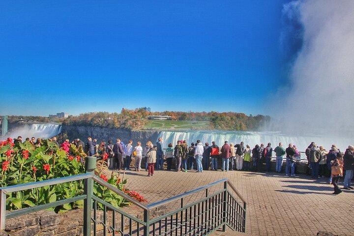 Niagara Falls Canadá: helicóptero + barco + almoço e mais US Pick-up