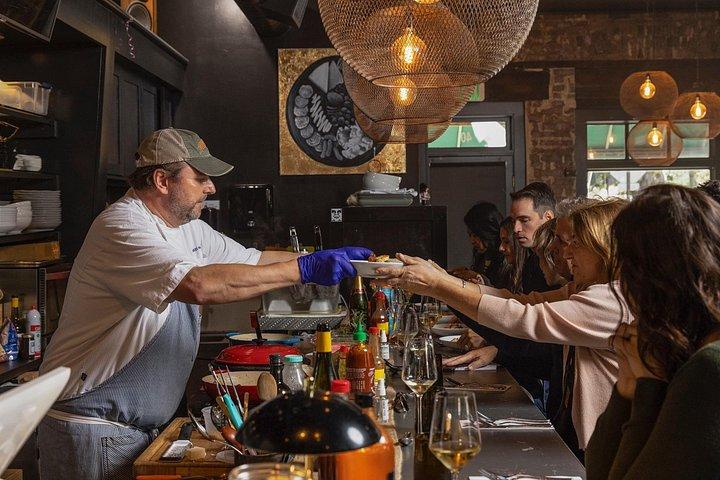 未発見のチャールストン:料理教室付き半日フード、ワイン、歴史ツアー