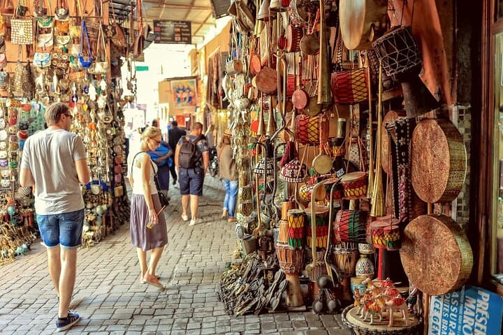 Marrakech: Bahia Palace, Saadian Tombs, Souk & Medina Guided Tour