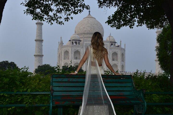 Sunrise Taj Mahal & Agra Tour From Delhi with 5* Breakfast