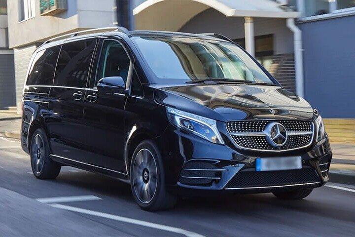 Privater Transfer von Gent nach Brüssel mit dem Luxus-Van