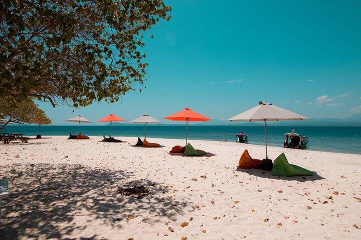 Lihaga Island (weiße Sandinsel) schwimmt zweimal, inklusive Mittagessen und Eintrittskarten