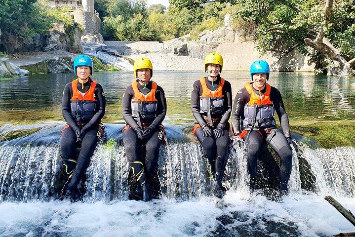 Gargantas de Alcantara: Bodyrafting entre saltos e escorregadores naturais