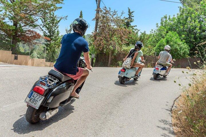 Noleggio scooter e moto per esplorare Maiorca