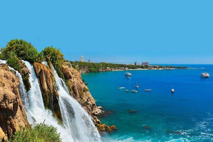 Antalya City Tour: Old Town, Duden Waterfall, Båttur & Lunch