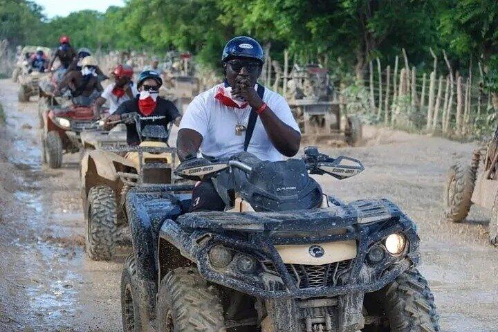 Punta Cana Buggy 4x4 & Horseback Riding Combo: Cave & Countryside