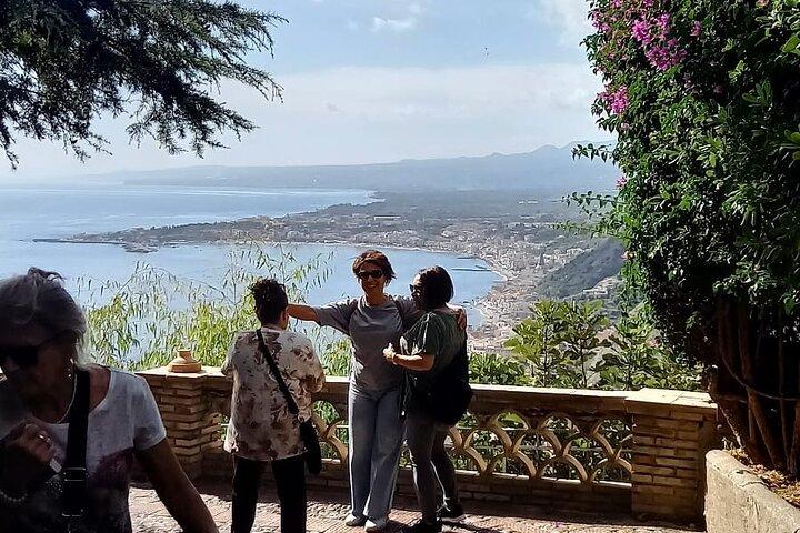 Sicily Etna Taormina to discover and enjoy with a Sicilian