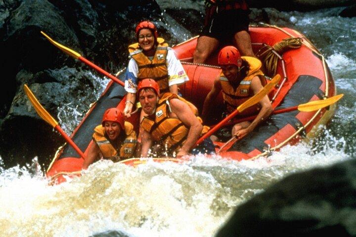 Tour combinato del Tazı Canyon e Rafting da un lato