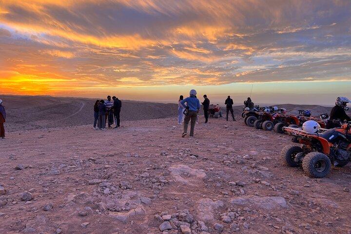 Agafay Desert Quad Biking og middagsshow fra Marrakech