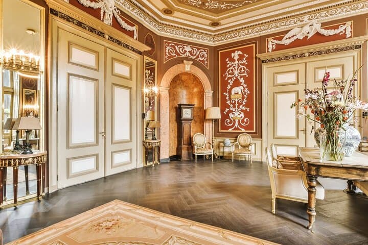 Paris: Versailles Palace with Gardens and Estate Entrance Ticket