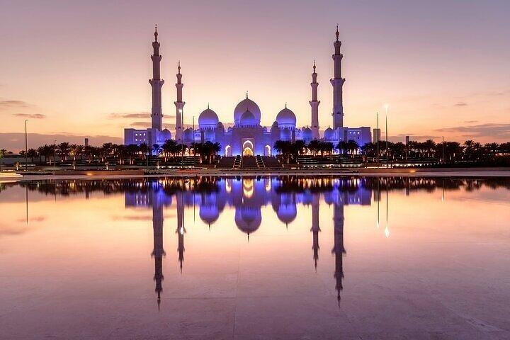 Full Day Abu Dhabi Sightseeing Tour from Dubai