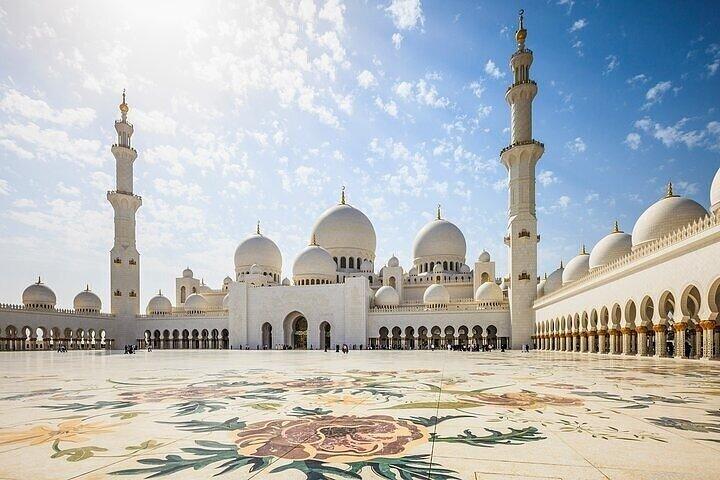 Full Day Abu Dhabi Sightseeing Tour from Dubai