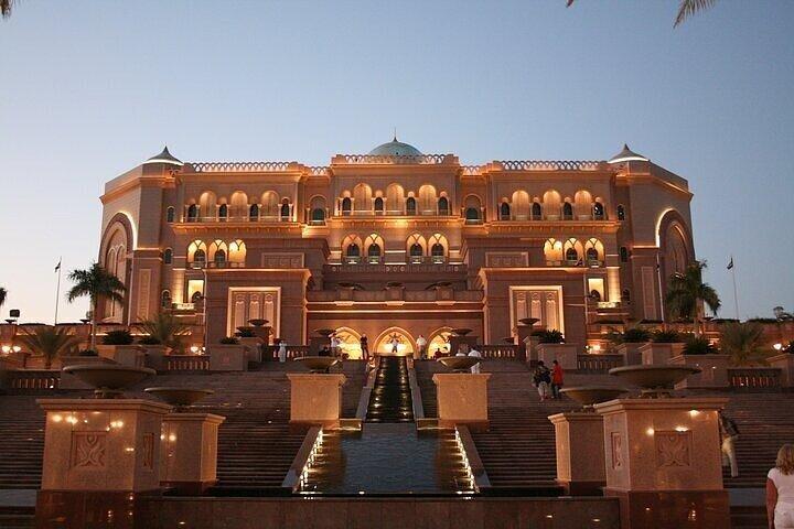 Full Day Abu Dhabi Sightseeing Tour from Dubai