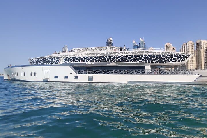 Dubai Luxury Yacht Dinner Cruise
