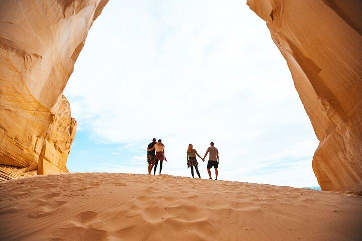 Great Chamber/Peekaboo Slot Canyon UTV Tour 4 timer