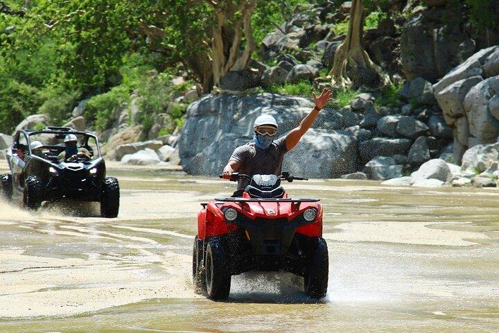 ATV-Tour in Cabo: Wüste, Strandfahrt und Tequila-Verkostung