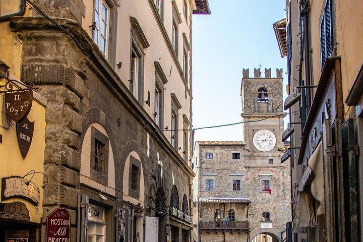 Visita guiada privada de dia inteiro a Assis e Cortona saindo de Florença
