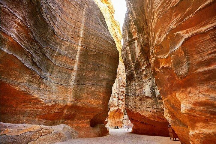 Fuld dag Petra og Wadi Rum Tour fra Amman