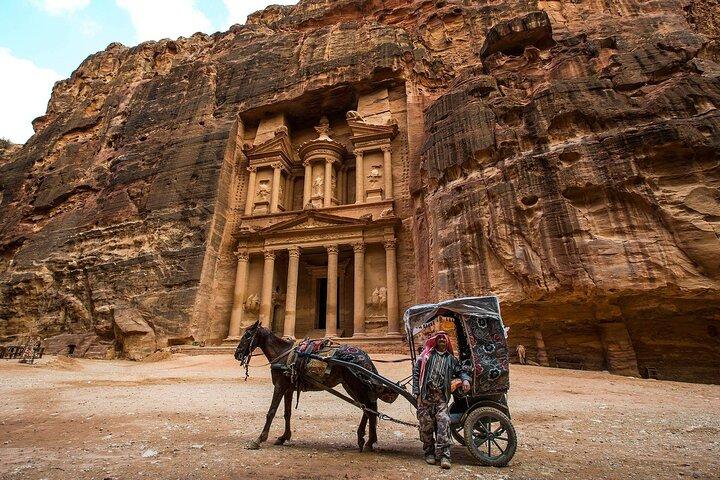 Fuld dag Petra og Wadi Rum Tour fra Amman