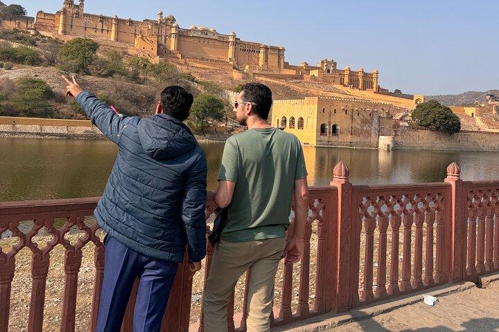 Visite privée d'une journée à Jaipur en voiture, Guide et entrée coupe-file
