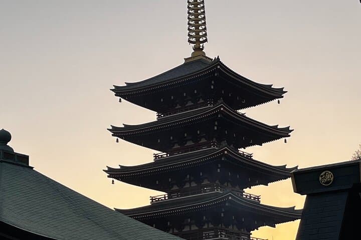 Tokyo: Old Town Asakusa Guided Tour -Senso-ji Temple Visit