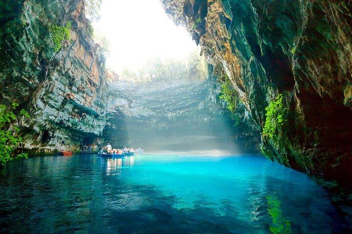 Shorex Caves Myrtos e experiência de vinícola boutique