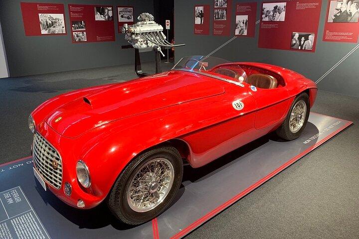 Heldagstur Ferrari Museum Pagani og Ducati Museums fabrikker
