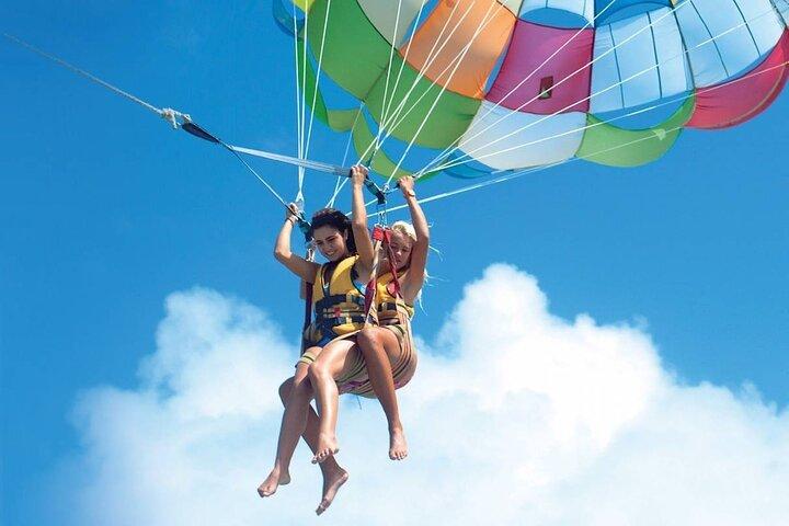 Parasailing a Sharm El Sheikh con trasferimento privato