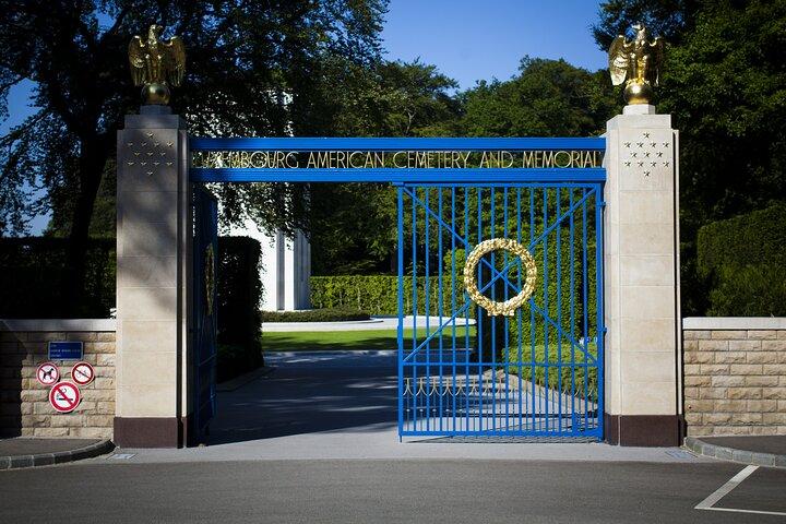 Lussemburgo e Belgio Tour guidato privato di 1 giorno della Seconda Guerra Mondiale
