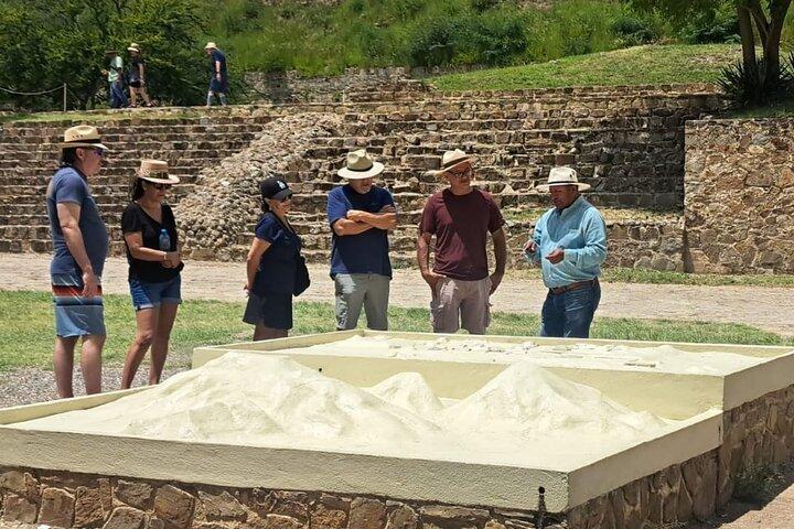 Kun Monte Alban Tour