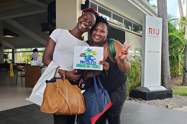 RIU レゲエ パレスと RIU モンテゴ ベイのプライベート空港送迎