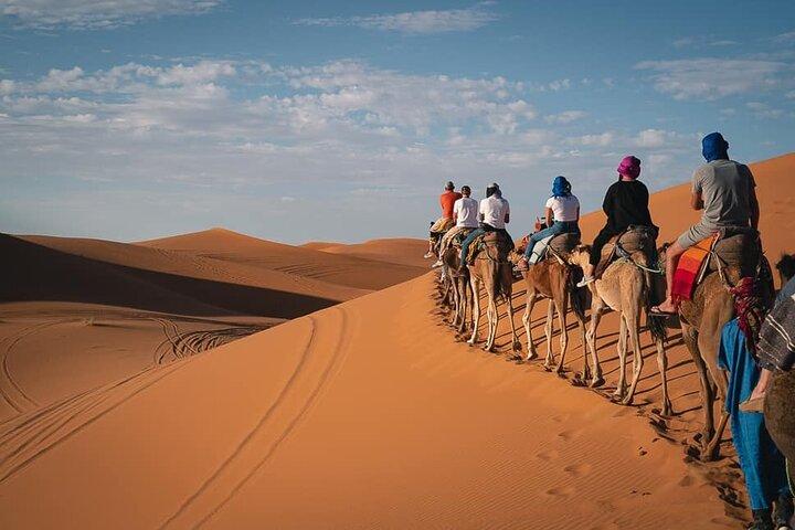 Private 6 - Day Morocco Tour : Casablanca, Chefchaouen & Desert