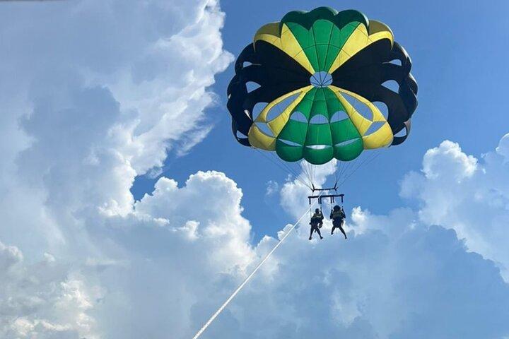 Privater Jetski in Montego Bay, Parasailing und Wasseraktivitäten
