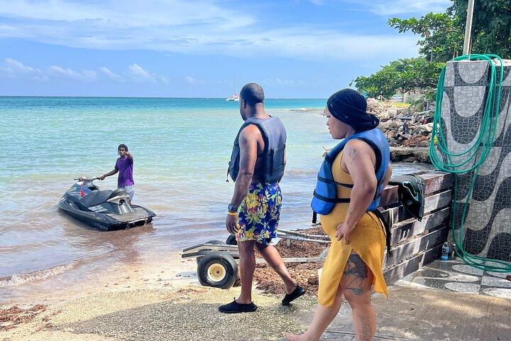 Privater Jetski in Montego Bay, Parasailing und Wasseraktivitäten