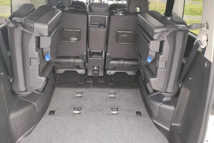 Private Auckland Airport Transfer: to/from City Hotels in Minivan