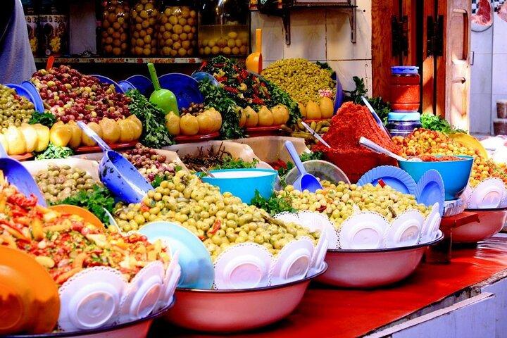 "Shop in Style: Guided Tour of Marrakesh's Markets"