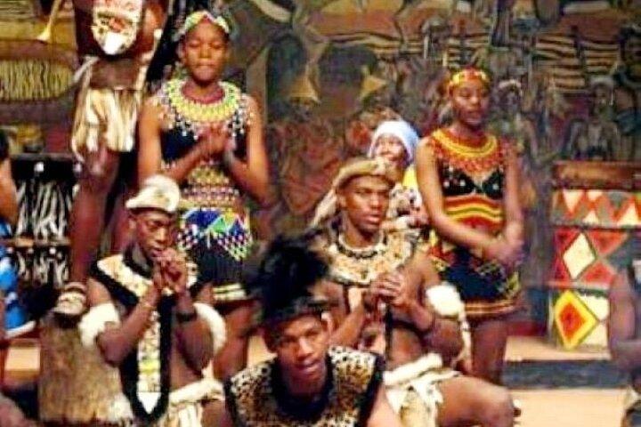 Lesedi Cultural Village tour con spettacolo di danza