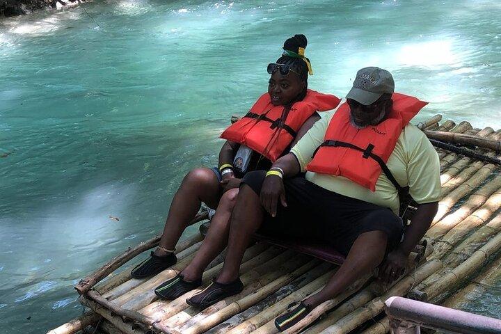 White River Bamboo River Rafting em Ocho Rios