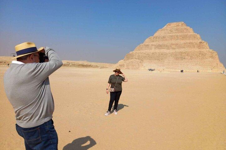 Excursion d'une journée au Caire Pyramides, Sakkara et Memphis avec déjeuner