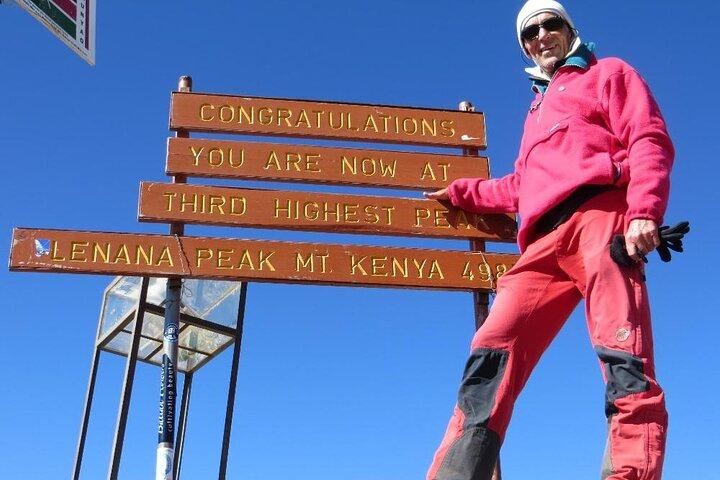 Day Tour in Mount Kenya from Nairobi with Lunch