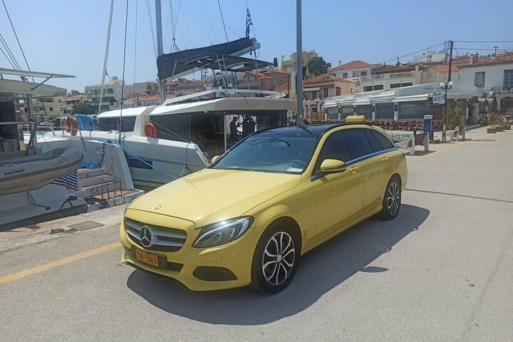 "Private Airport Transfer: Athens Airport to/from Piraeus Port"