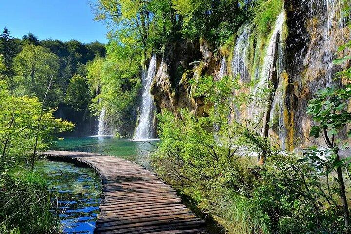 Privé sightseeingtour Plitvicemeren vanuit Zagreb met overstap