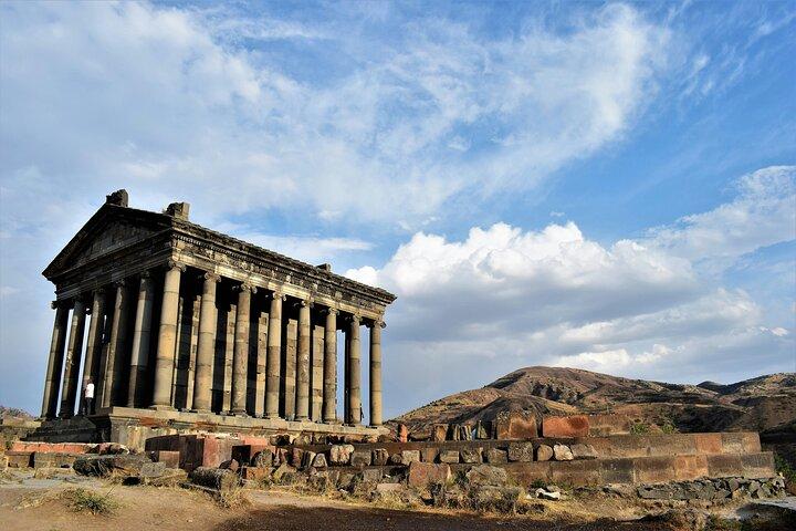 Garni, Geghard, Charent's Arch, Sinfonia das Pedras & LavashBaking
