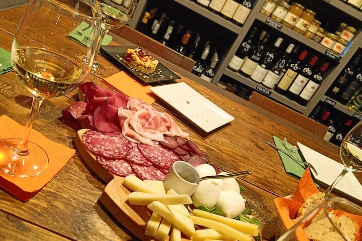 Taste of Lake Como: 4 Wines Paired with Local Cheese Charcuterie