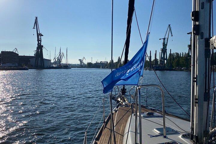 Danzig Motlawa und Hafen Yacht Cruise mit Welcome Drink